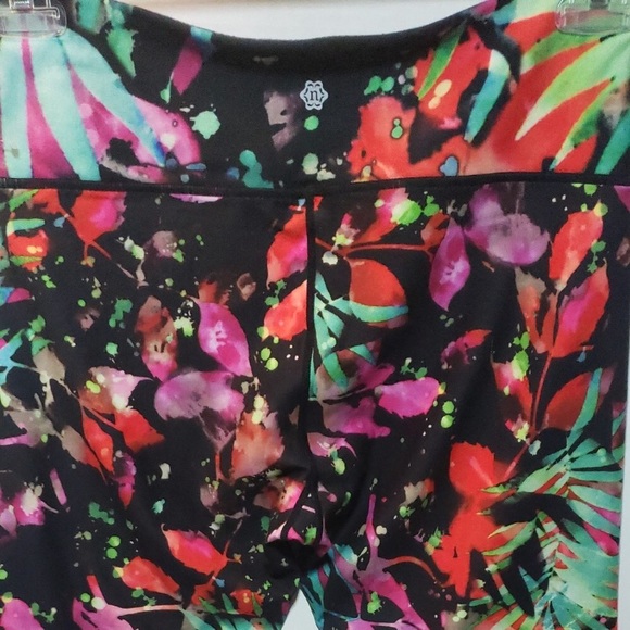1 pair left!! Nanette Lepore, Splash Palm leggings. Size M - Picture 5 of 8
